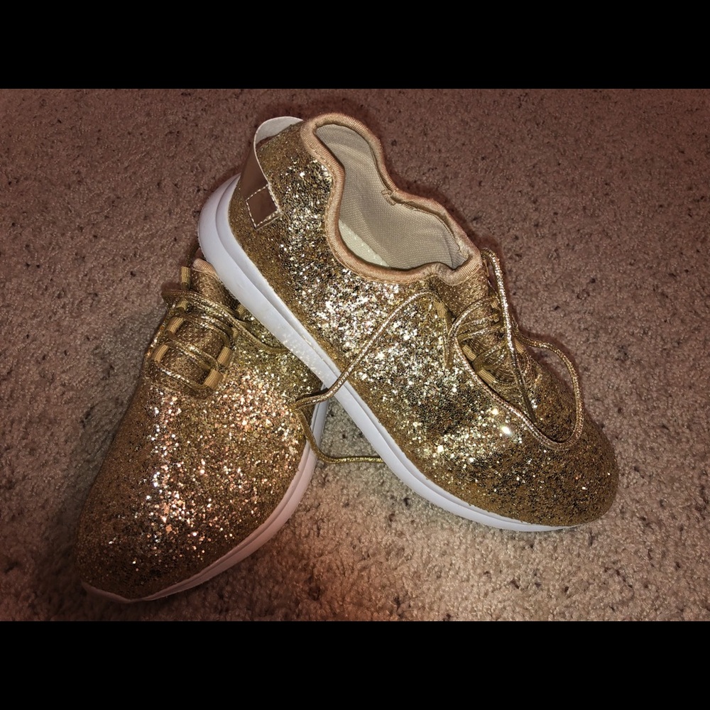Super bright gold sparkle women’s shoes
